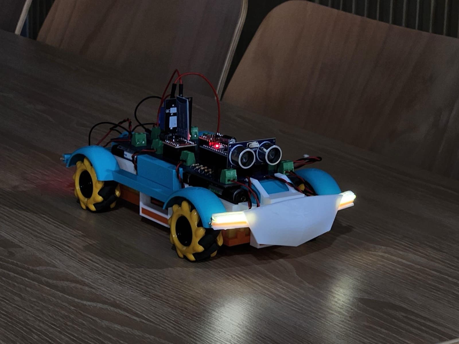 HandyBot
