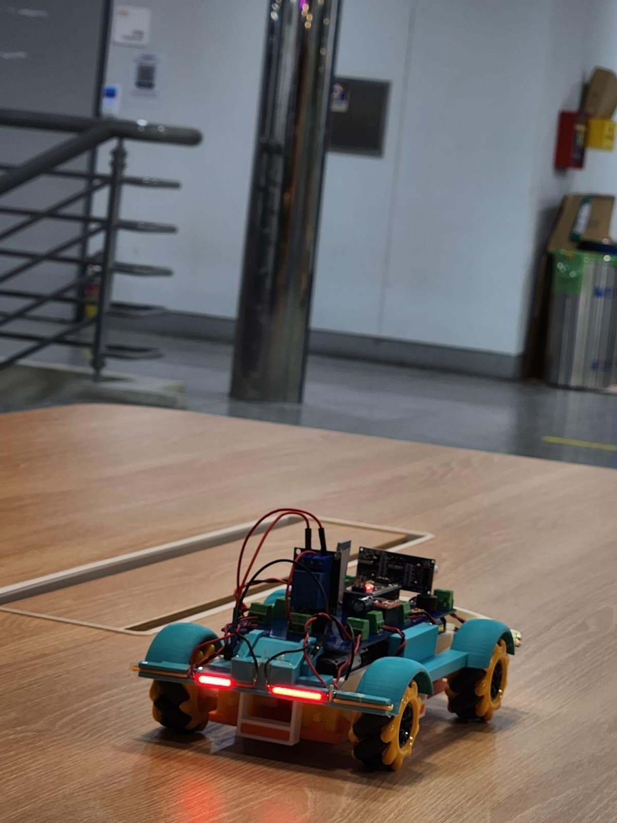 HandyBot