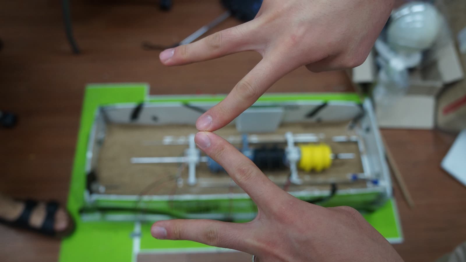 Screw-Propelled Robot