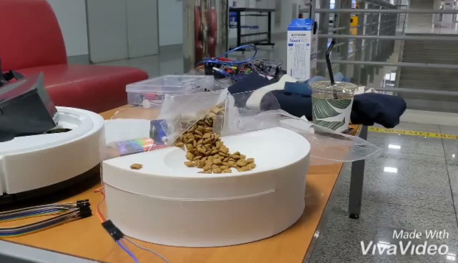 Pet Feeding – Cleaning Autonomous Robot